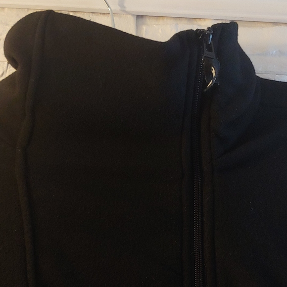 Bench Fleece Jacket - Picture 2 of 9